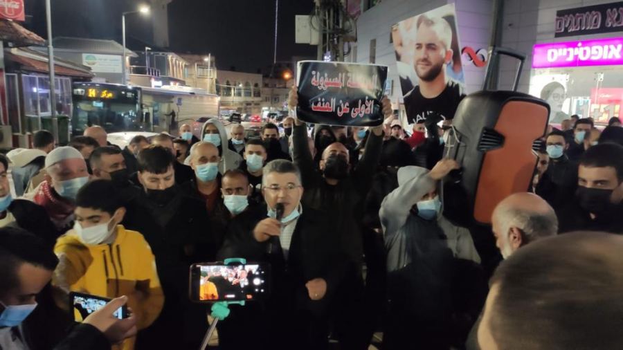 النائب جبارين لقيادة الشرطة: ارفعوا اياديكم عن المتظاهرين